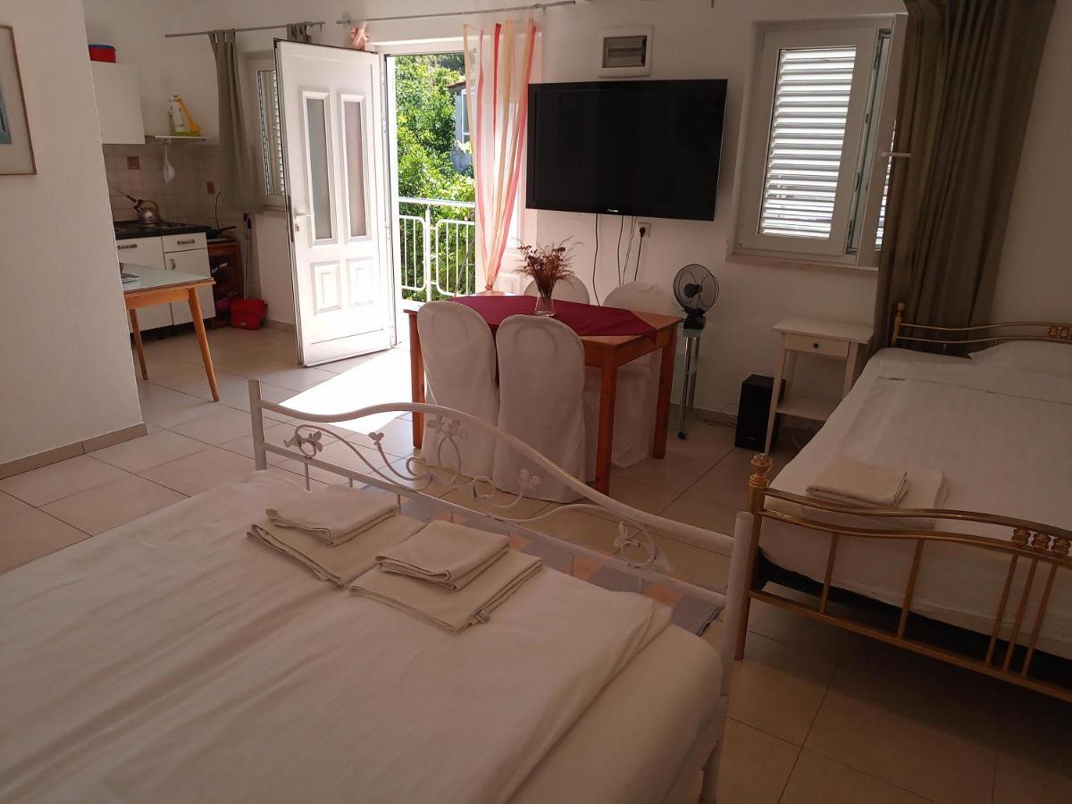 Guesthouse Gradina Ловиште Экстерьер фото